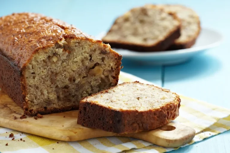 3 Best Ways to Store Banana Bread (To Keep It Fresh as Long as Possible)